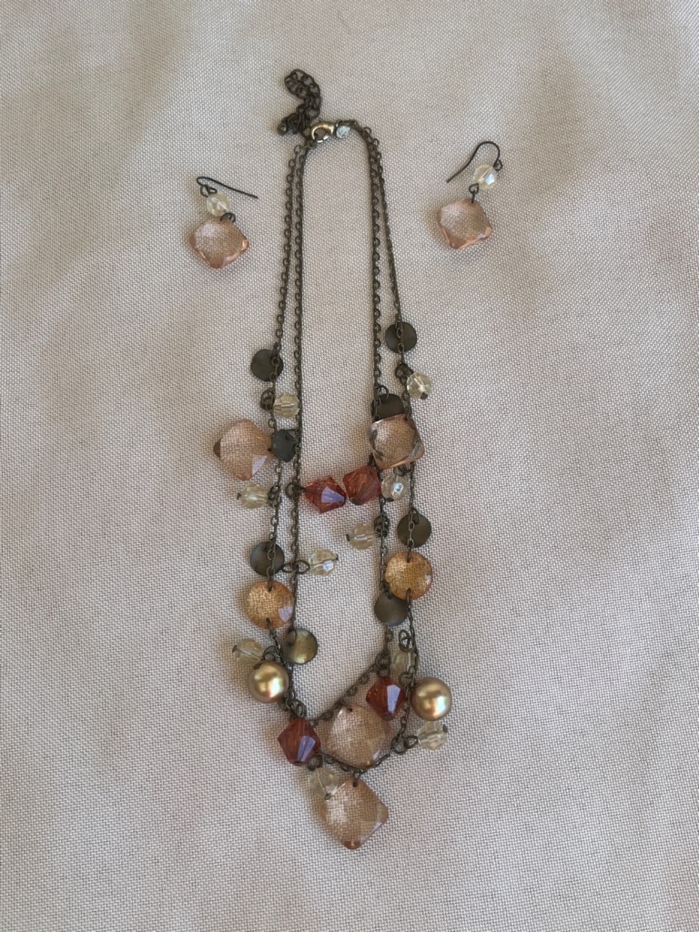 Vintage Premier Designs
Layered Necklace Beaded
Gold Clear Faceted w/ earrings